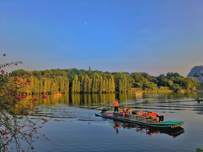 Featured image of post Seven-Star Rock in Zhaoqing City